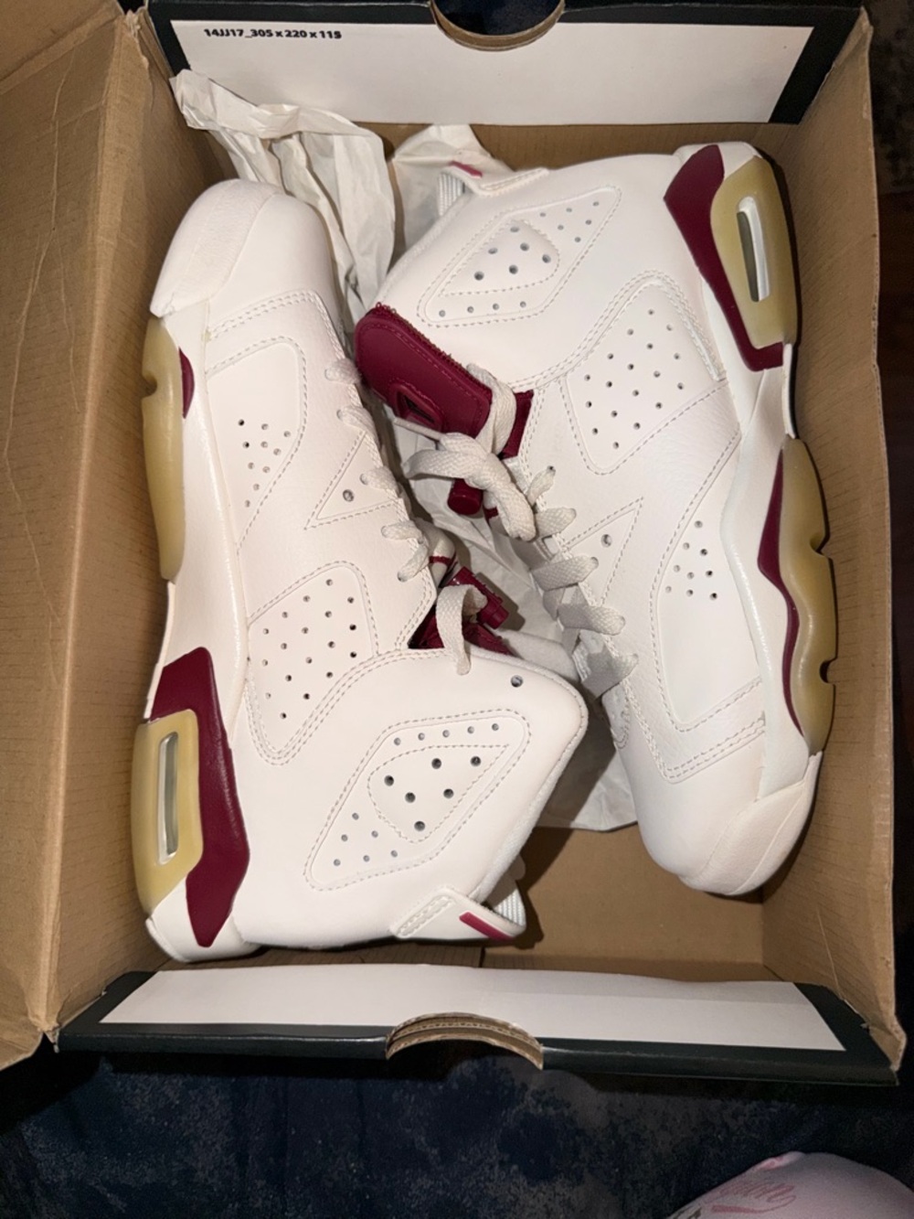 Jordan Retro 6 White Maroon Sneakers